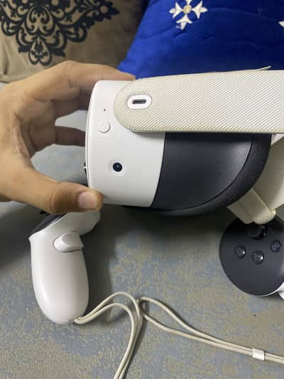 Meta Quest 3s Brand New 10/10 Condition Vr Headsets Urgent Sell
