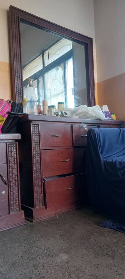 Dressing table for sale