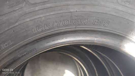choti car k tyre