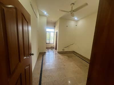 2 Bedroom Ground Portion Available For Rent In E11 2