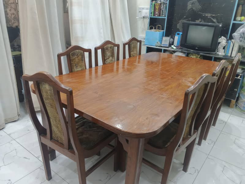Dining table with chairs 0