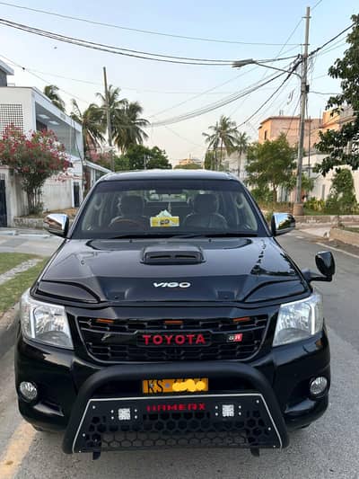 Toyota hilux vigo champ 2012 automatic Auto transmission