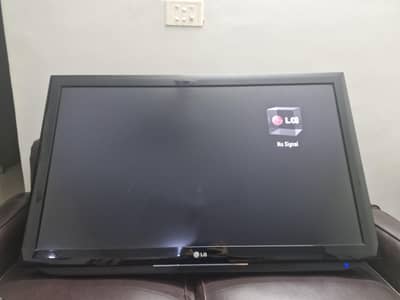 LG 42 inch LCD TV