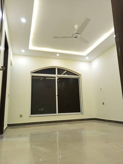 10 Marla House Available For Rent Bahria Enclave