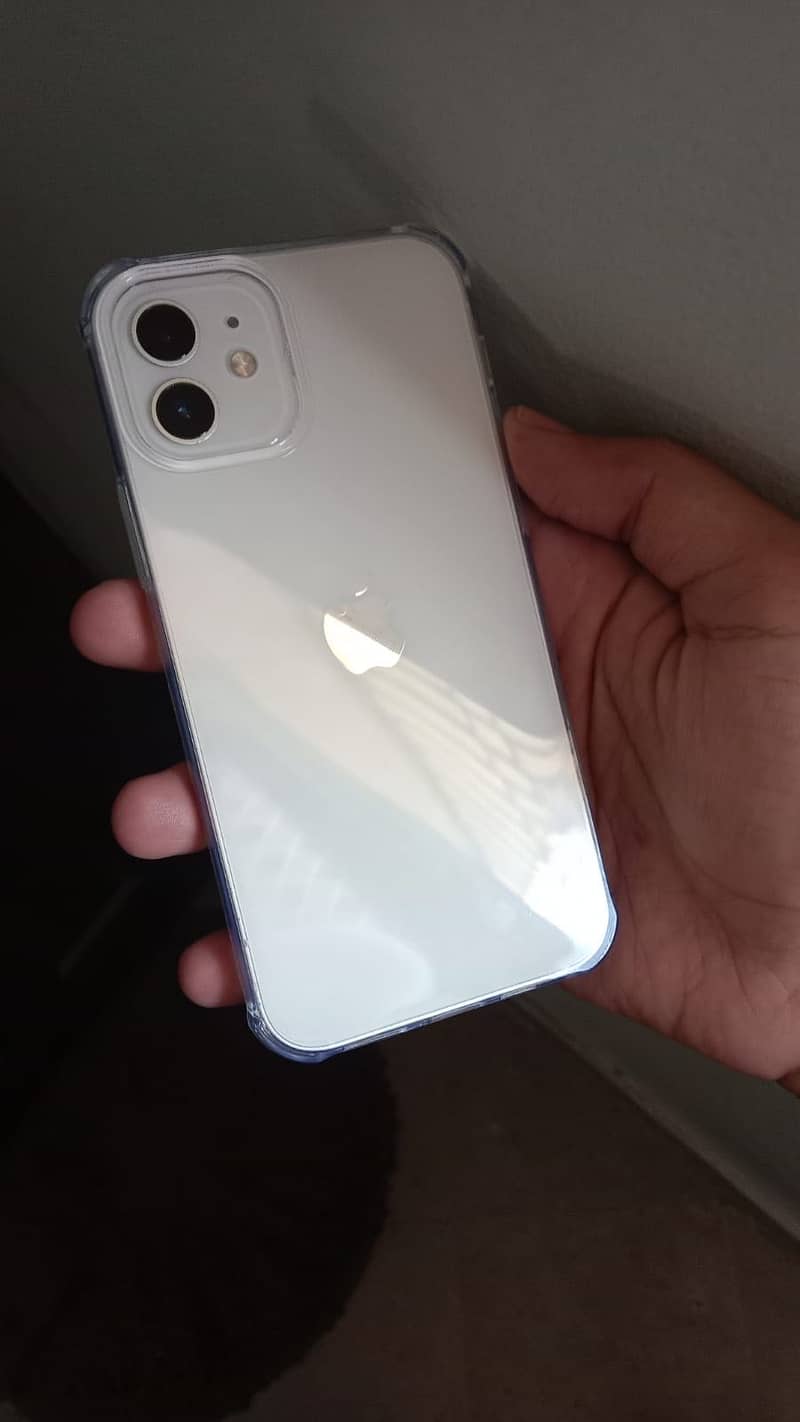 iPhone 12 0