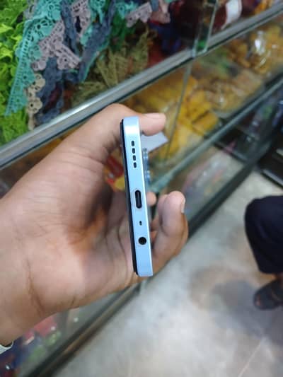 Realme note 50