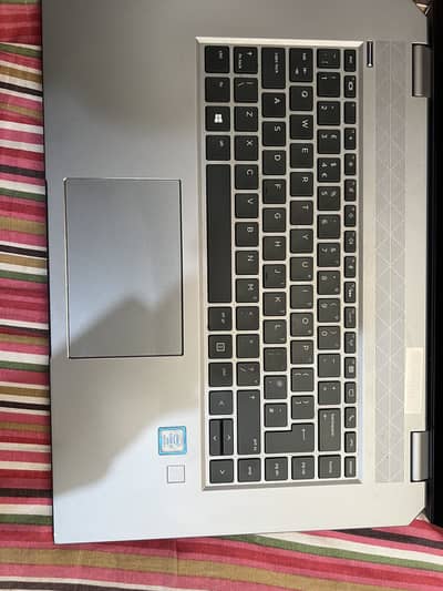 Hp Zbook Studio G5 Mobile Workstation Core i7 8thG 32/512 SSD 4GB grap