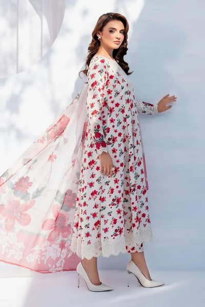 Lawn 3P floral Embroidered kurta set