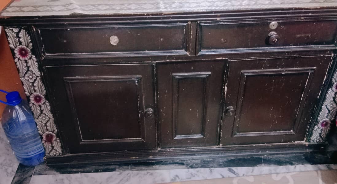 Dressing table and side draz 1