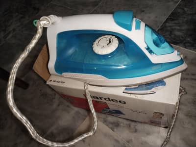 aardee steam iron 1200W