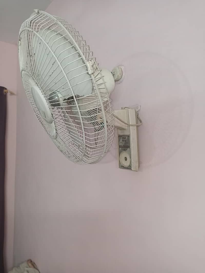 Bracket Fan 1