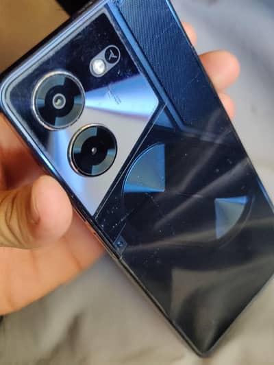 Tecno pova 5 pro 5g