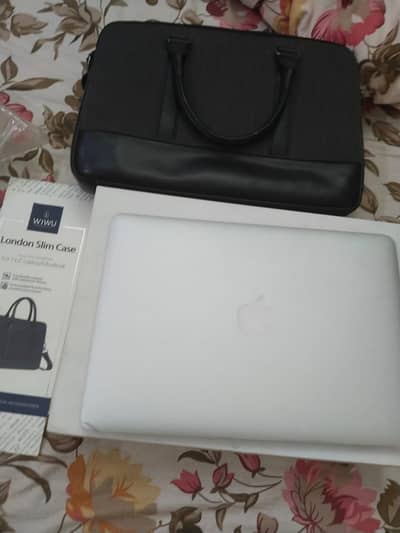 MacBoon Air 13 Inch for sale in peshawar