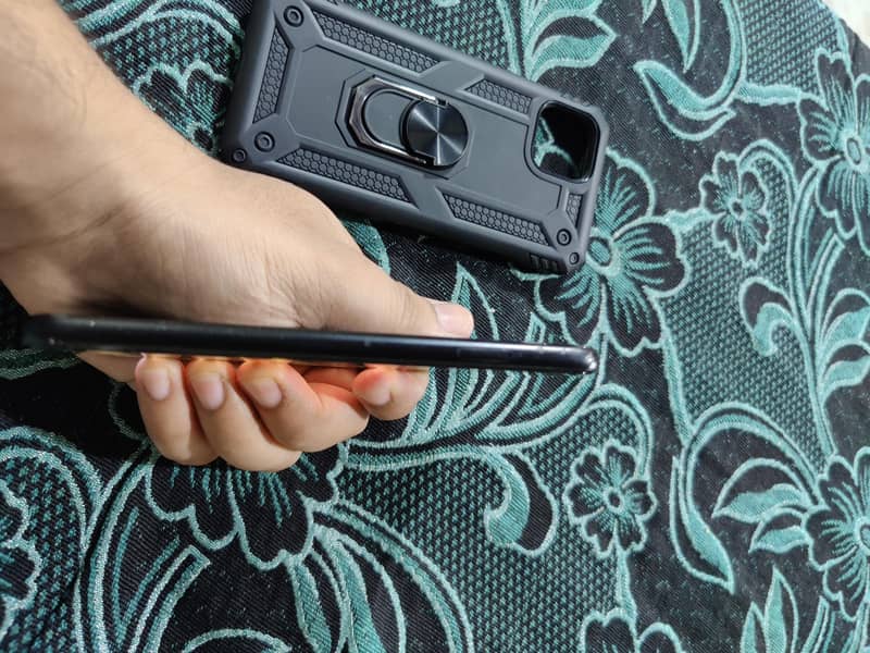 Google Pixel 4 3