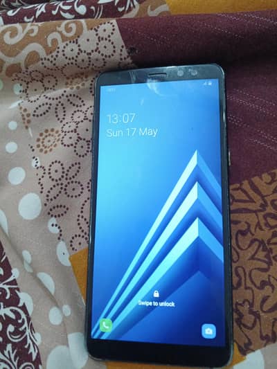 Samsung A8 4/64