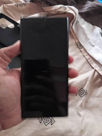 Samsung S22 Ultra 8GB/128GB Non PTA 10/10 Condition