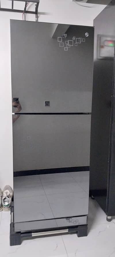 PEL refrigerator