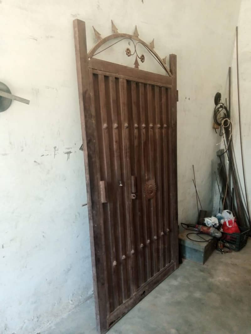 Iron gate 4x7.5 feet - Other Household Items - 1114579170