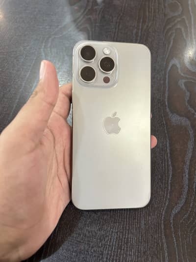 15 pro max titanium  lush condition