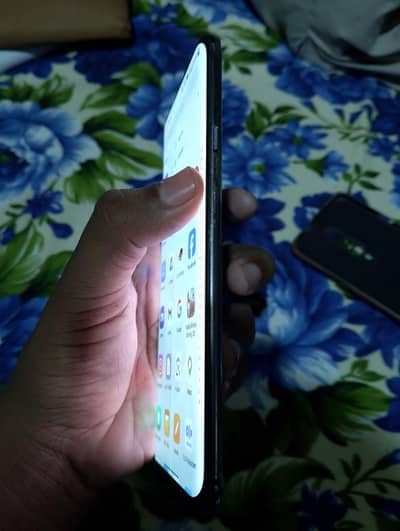 oneplus 7 pro ek line aur back Karac