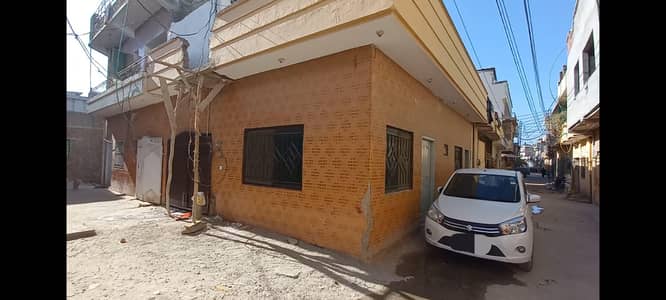Corner Single Storey 2.5 Marla house for sale