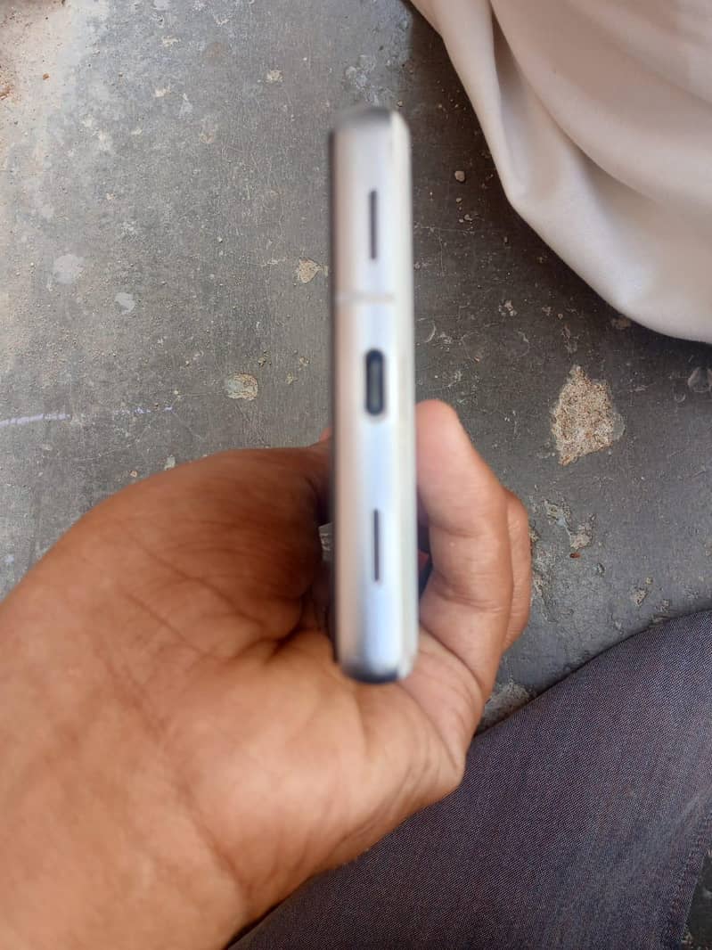 pixel 7a 1