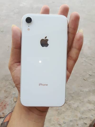 iPhone XR condition 10.8. 9