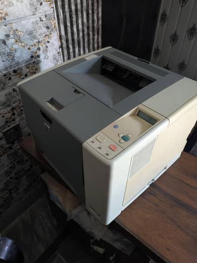 HP Laser Jet P3005dn