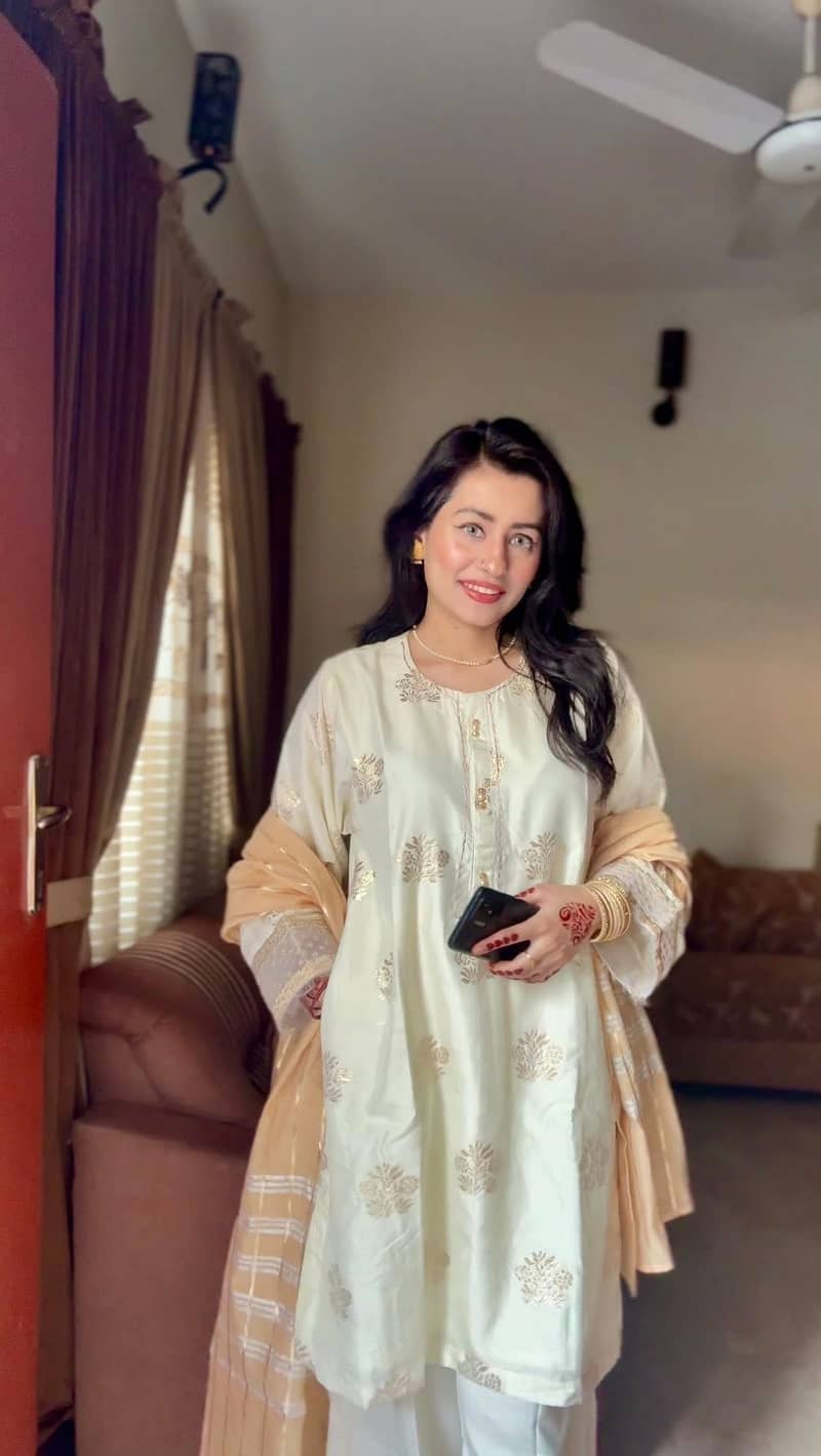 Off white Eid Outfit 1