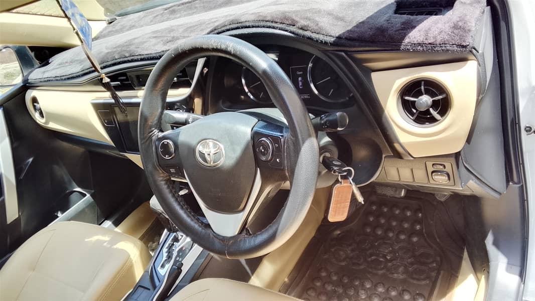 Corolla Altis 10
