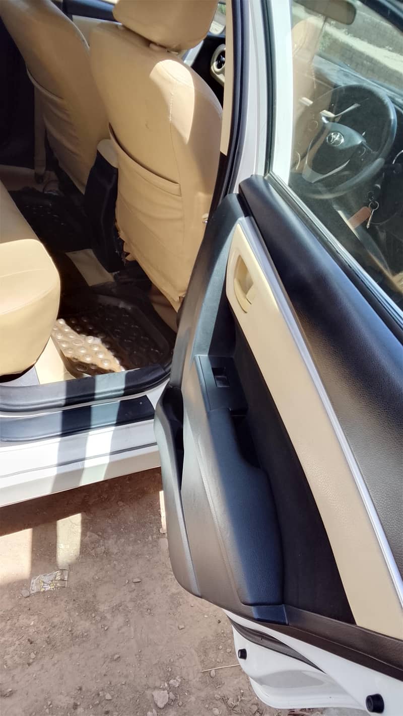 Corolla Altis 12