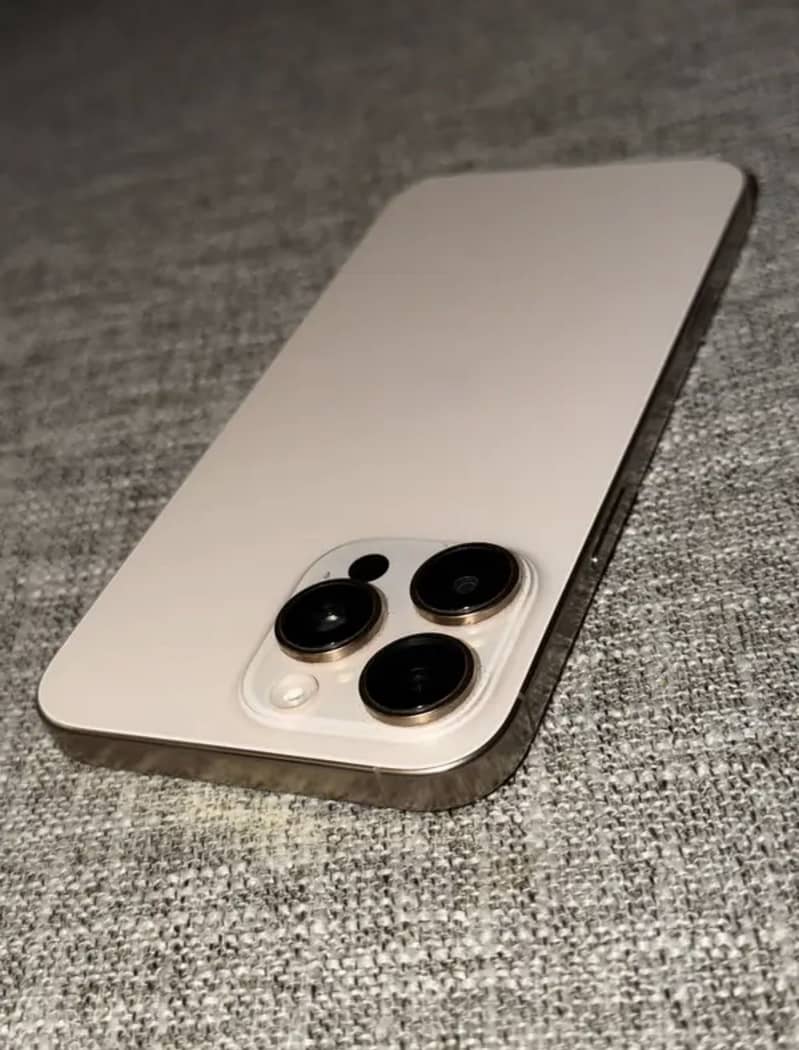 Iphone 16 Pro Max 1