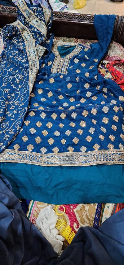 dress sale urgent