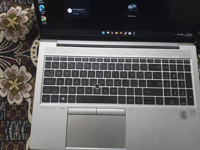 HP elitebook 850 10th gen touch