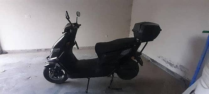revoo scooty c32