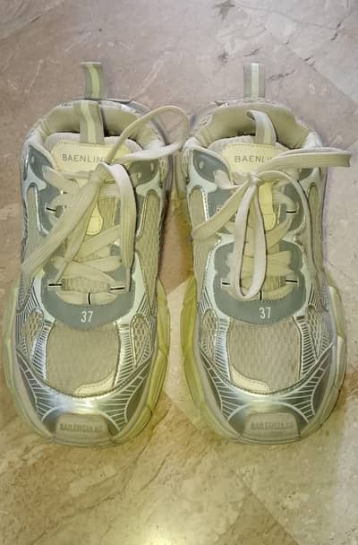 Joggers Shoes (37 Size)