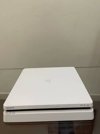 PS4 Slim 500GB | Excellent Condition | Original Controller