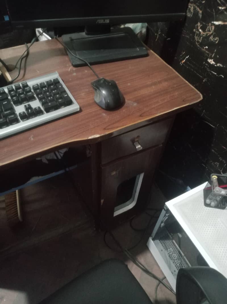 computer table's 2 set 5
