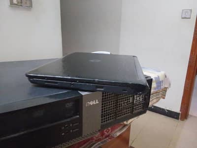 Core 2 duo with 6 gb ram. ‍↕