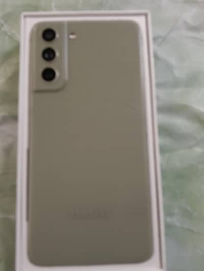 Samsung s 21 fe olive  clr