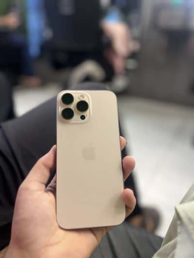 Iphone 16 pro max Factory unlocked with complete box