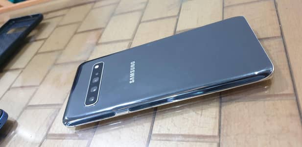 Samsung Galaxy S10