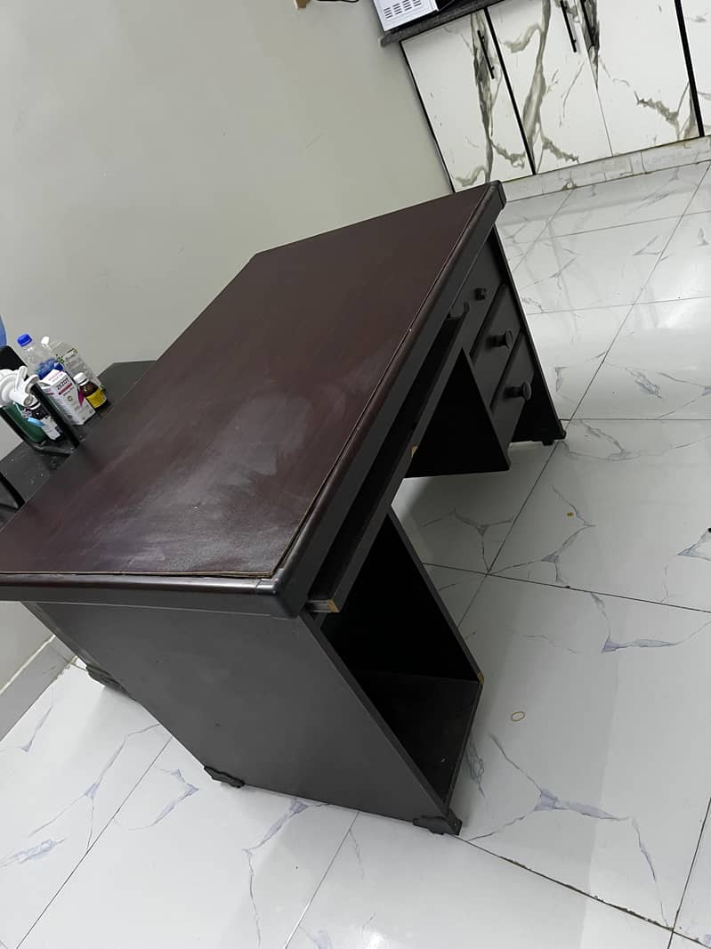 wooden computer table 3