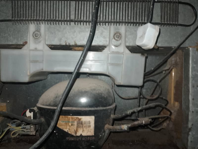 Orient Fridge for Sale - No Damage - Totally Fine - Perfect Condition 7