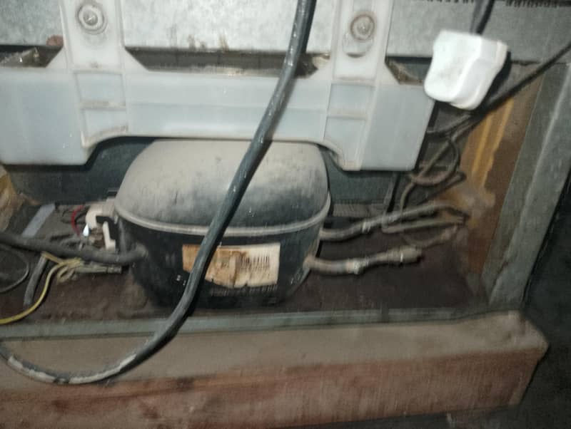 Orient Fridge for Sale - No Damage - Totally Fine - Perfect Condition 8