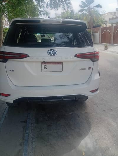 Toyota Fortuner GR Sports 2024