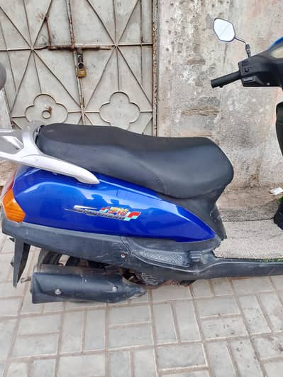 Skymond Scooty