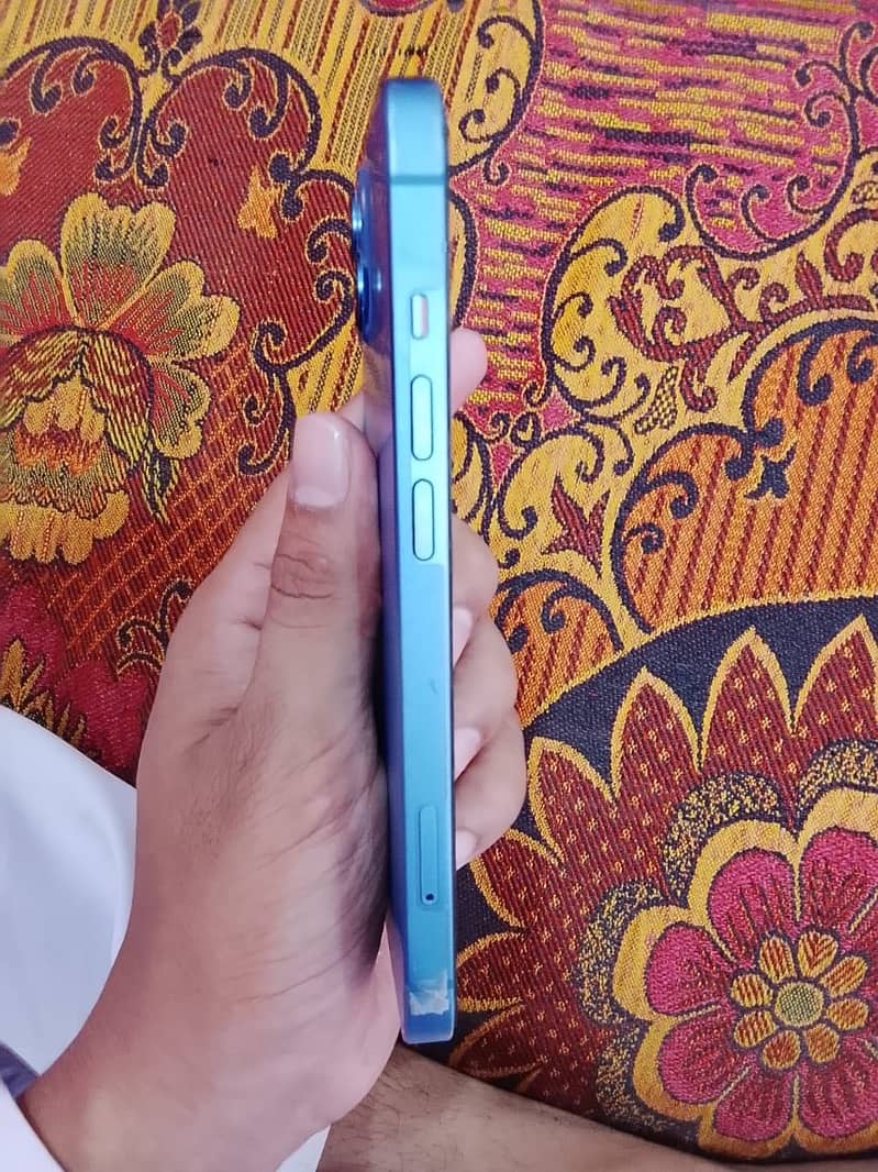 Iphone 13 JV 5