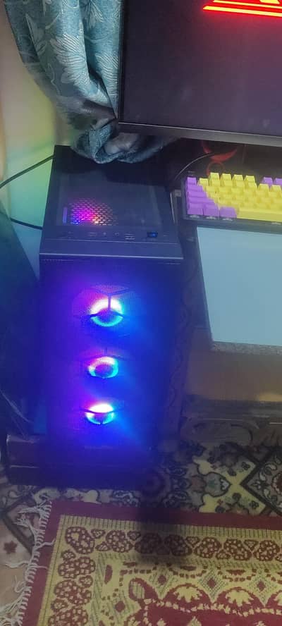 gaming PC i5 8 generation 16 GB ddr4 ram 256 nvme SSD Rx 5700 xt