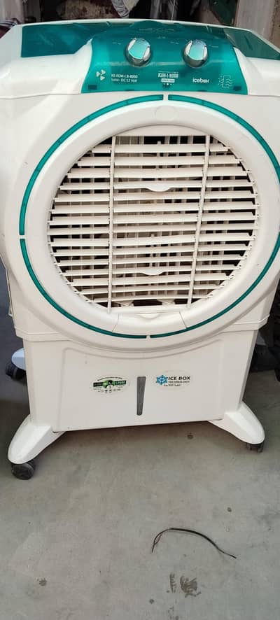 Plastic Body air cooler ice box. (Company Boss)